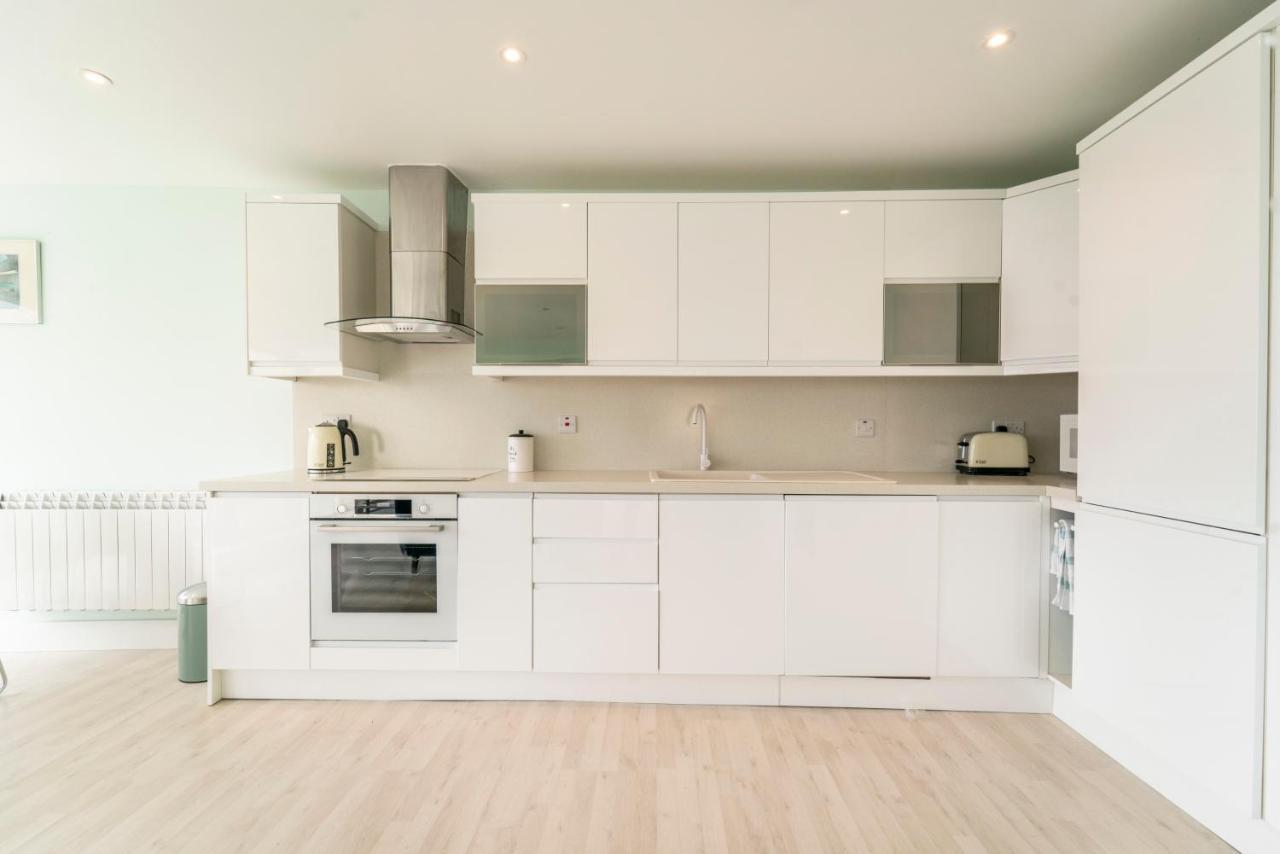 Luxurious Seaside Apartment Galway Extérieur photo