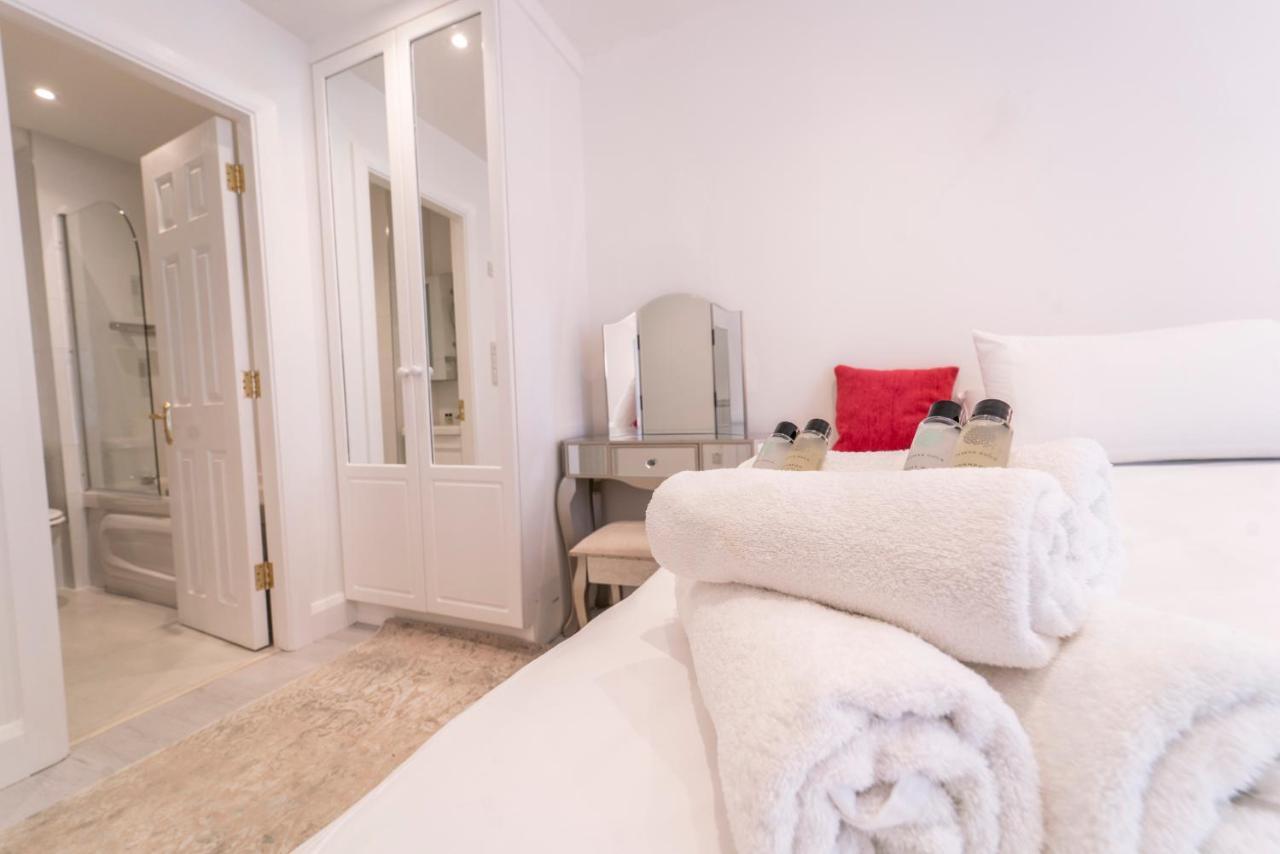 Luxurious Seaside Apartment Galway Extérieur photo