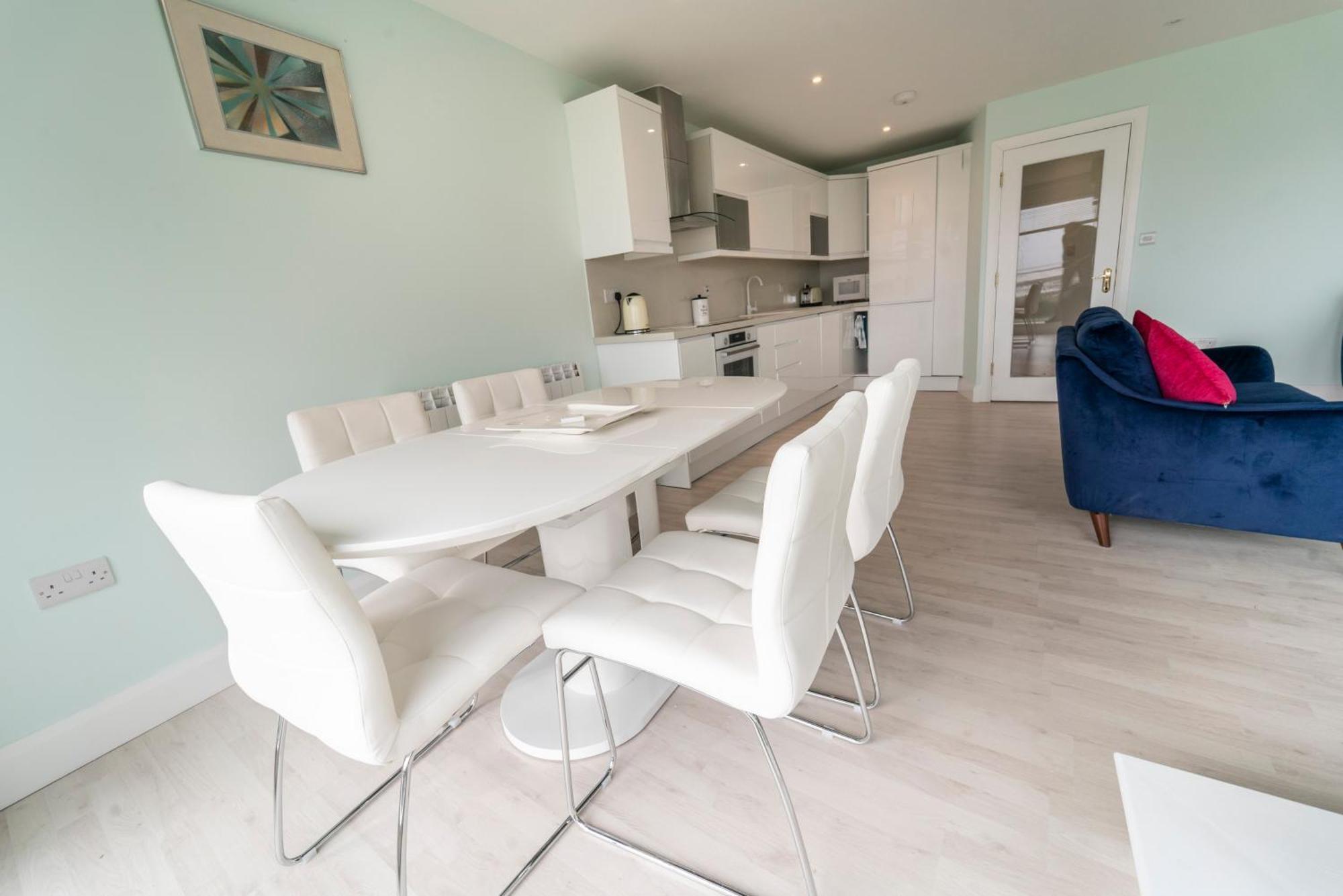 Luxurious Seaside Apartment Galway Extérieur photo